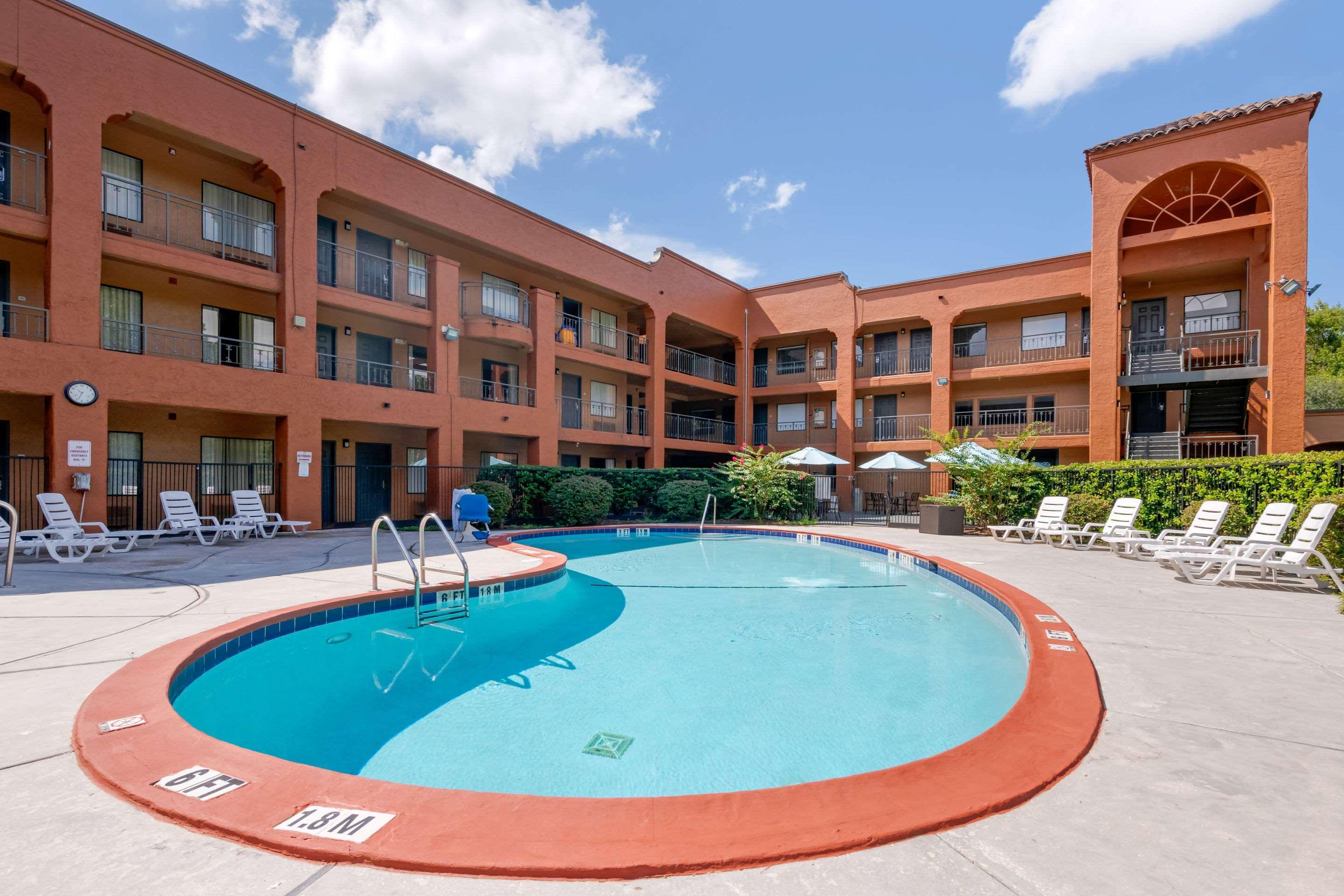 Quality Inn & Suites Jacksonville-Baymeadows Dış mekan fotoğraf