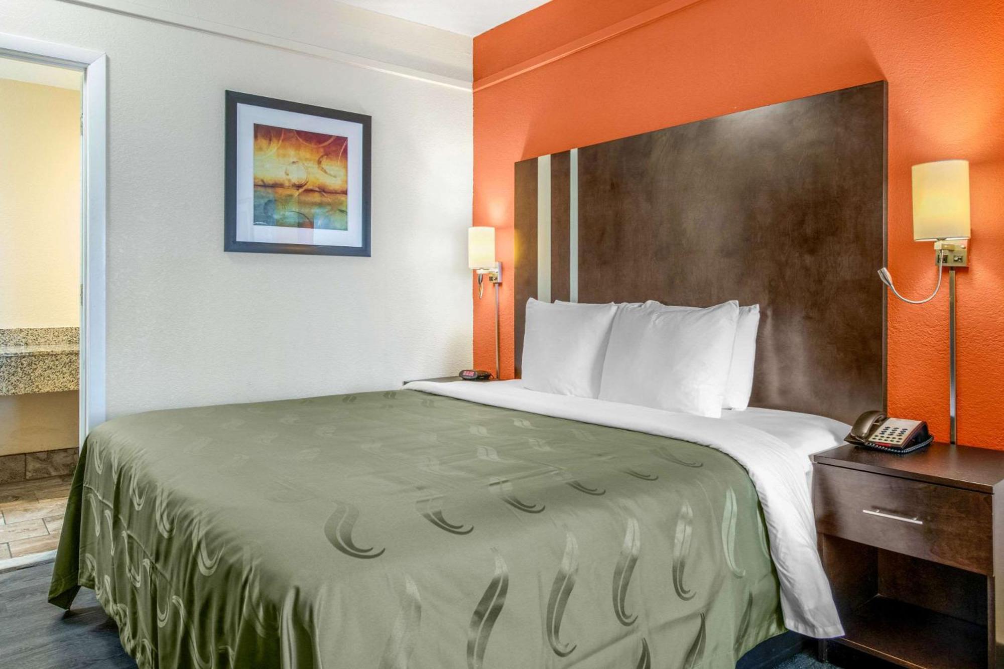 Quality Inn & Suites Jacksonville-Baymeadows Dış mekan fotoğraf